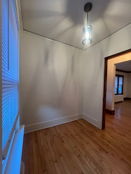 Building Photo - 2033 S 82nd St