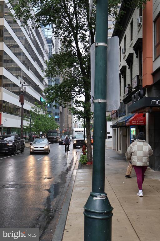 Building Photo - 33 S 19th St