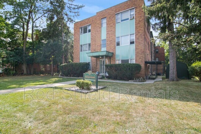 Building Photo - 211 N Washington St