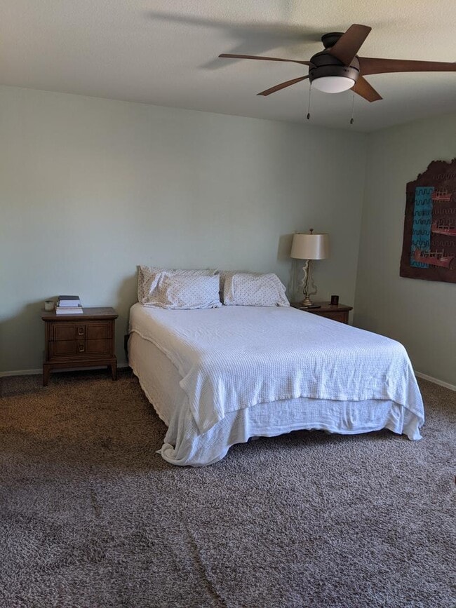 Building Photo - 1070 E Appaloosa Rd