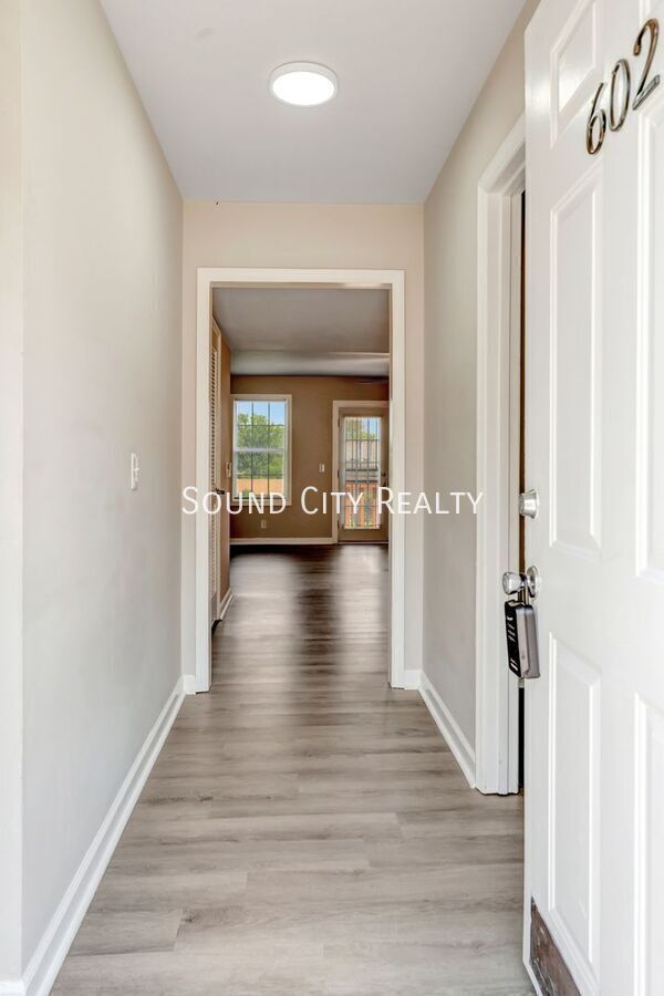 Building Photo - 602 Alison Ct