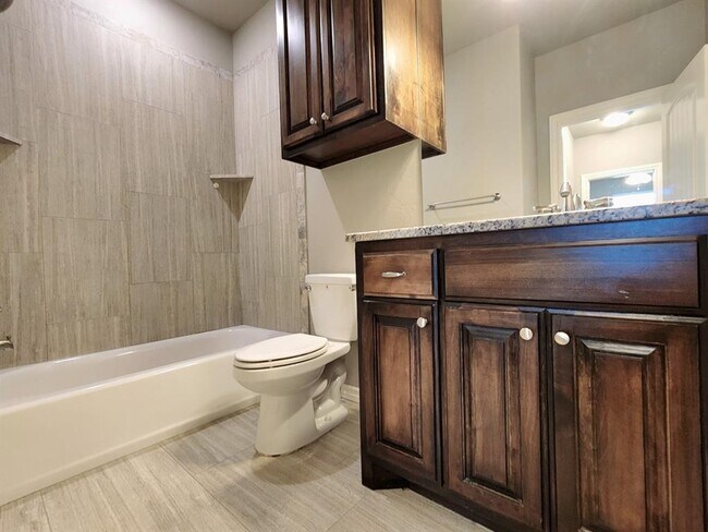 Building Photo - 2308 Paraiso Way