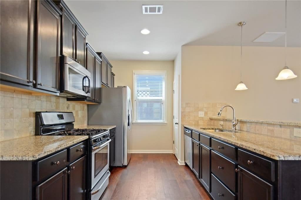 Building Photo - 740 Village Field Ct NW