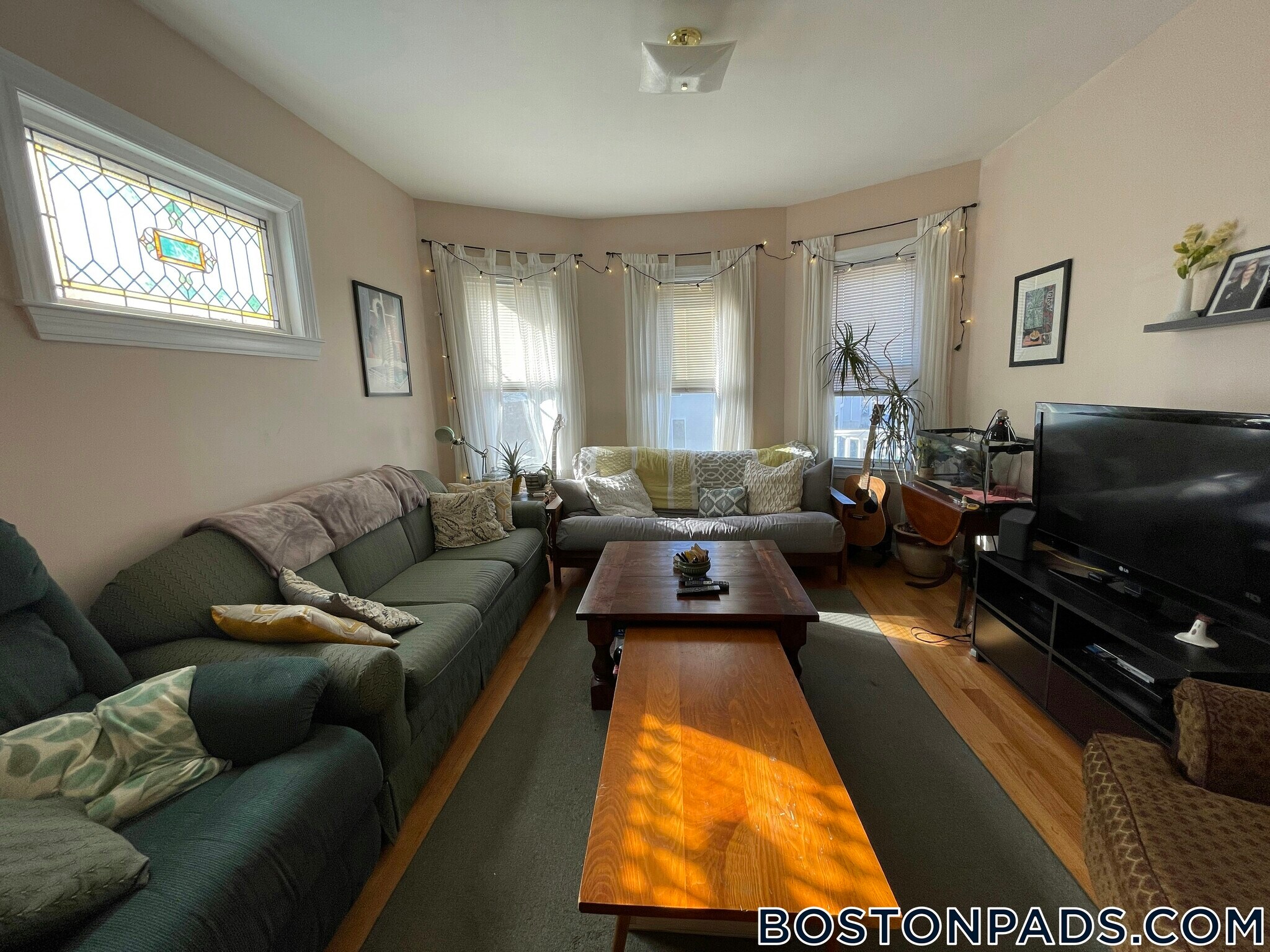 Building Photo - 66 Brooks St