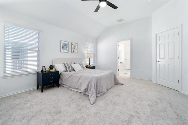 Building Photo - 13508 Campesina Dr