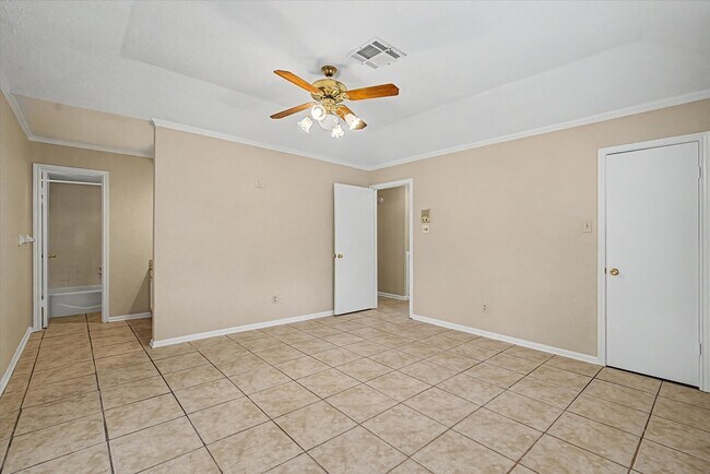 Building Photo - 7315 Foxside Ln