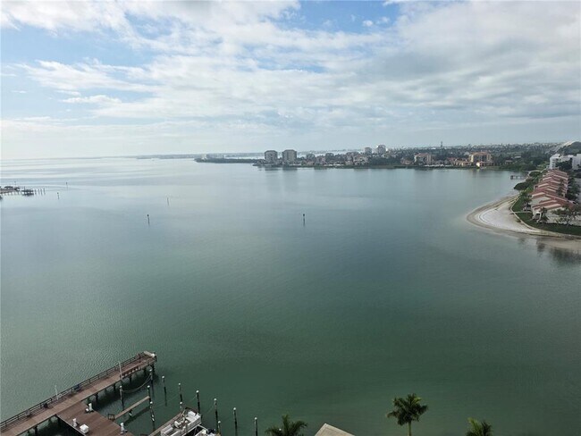 Building Photo - 5200 Brittany Dr S