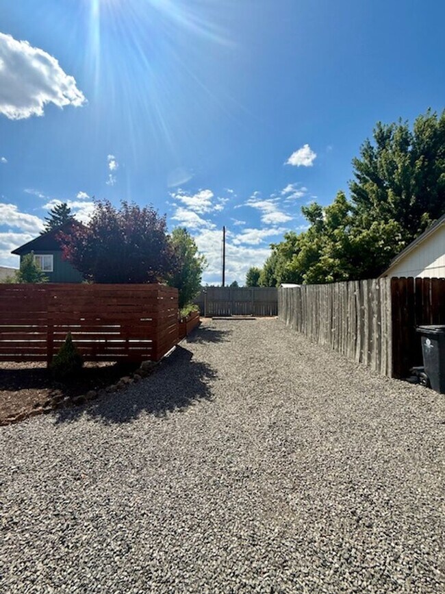 Building Photo - Serene Remodeled 4 Bedroom on Large Lot w/...