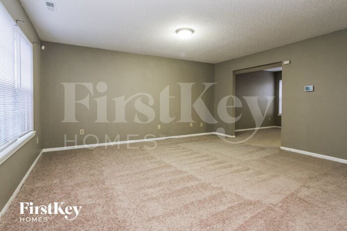 Building Photo - 6330 Pinnacle Blvd