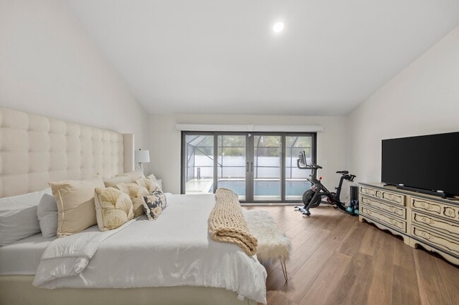 Building Photo - 845 NE Mulberry Dr