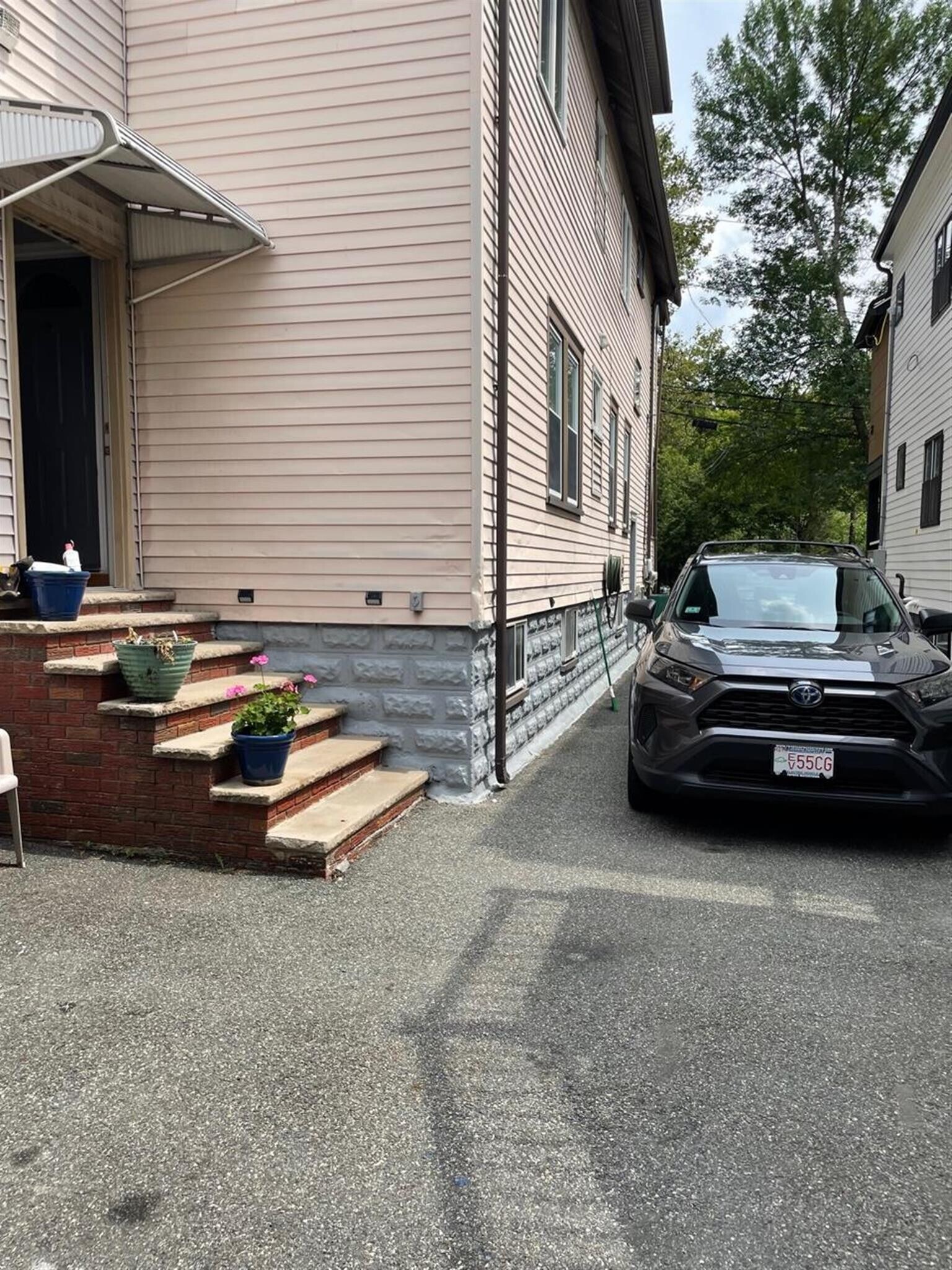 Building Photo - 33 Lafayette St