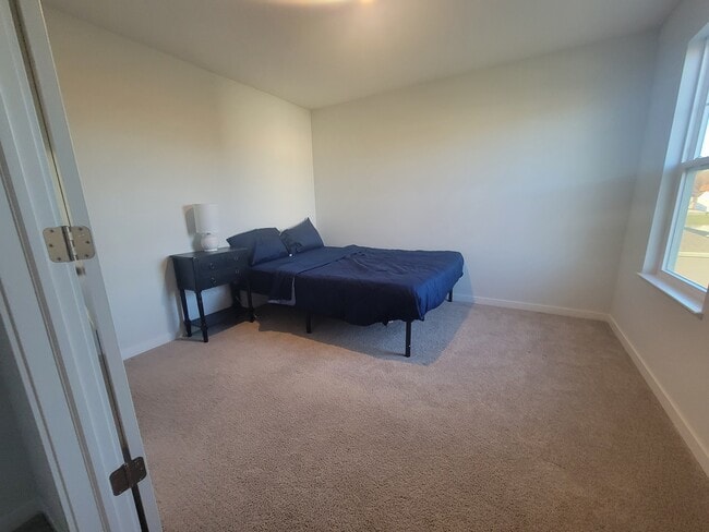 Building Photo - 131 Natalie Ln