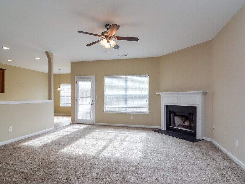 Building Photo - 180 Stephens Mill Dr