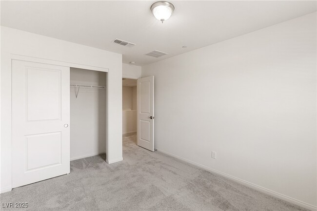 Building Photo - 2307 Teatro Ave