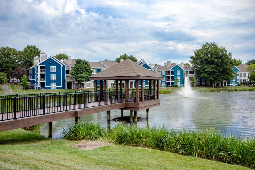 Lakeside Apartments Centreville, VA Apartment Finder