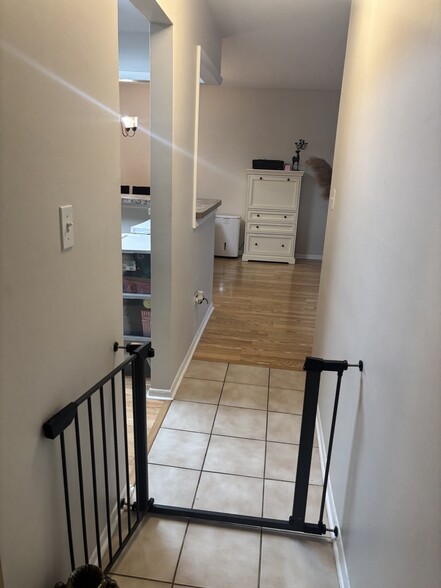 Building Photo - 1026 Castilian Ct