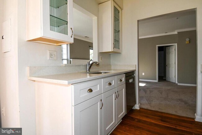 Building Photo - 5909 Founders Hill Dr
