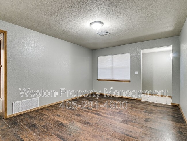 Building Photo - 1304 Regency Blvd