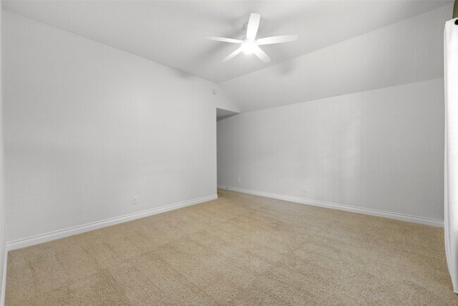 Building Photo - 2203 Sekola Ln