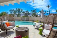 Building Photo - 27 Stanford Dr