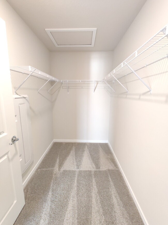 Building Photo - 5389 Elmview Xing