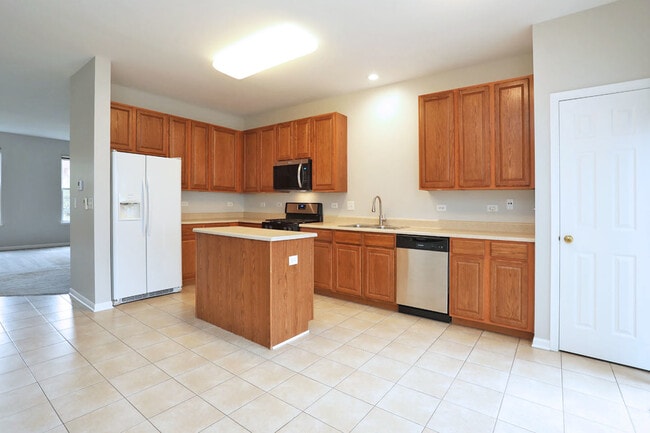 Building Photo - 753 Thornbury Ct