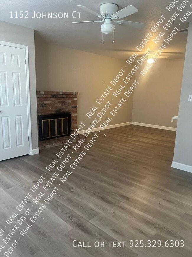 Building Photo - 1152 Johnson Ct