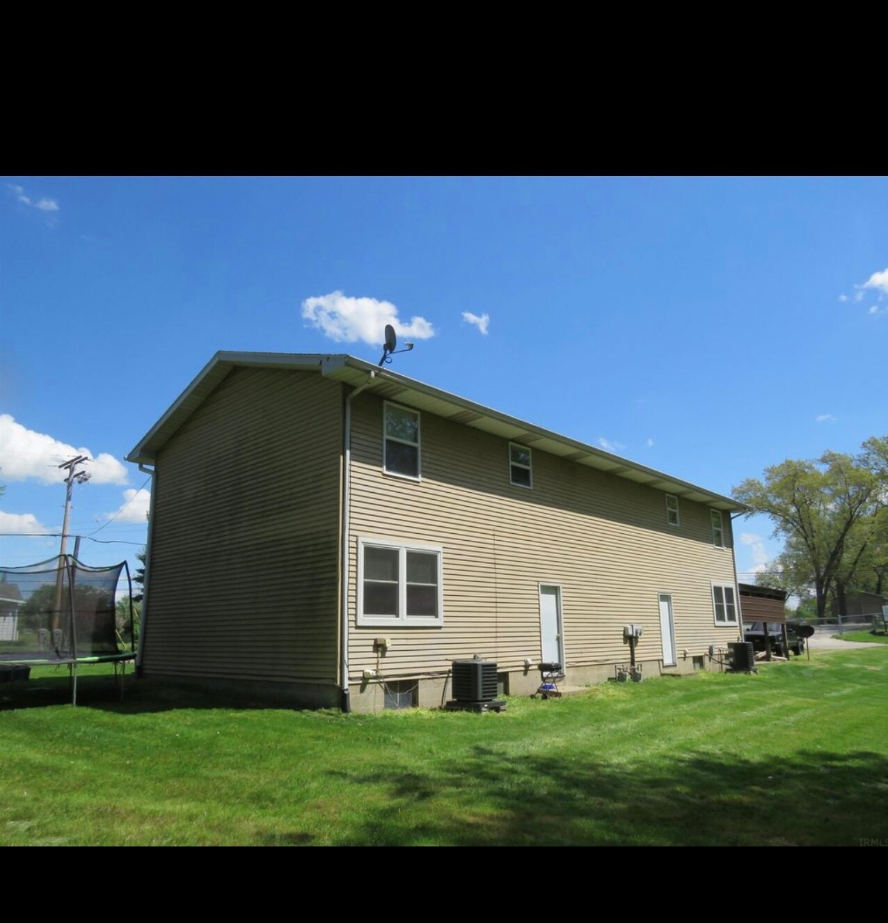 Building Photo - 803 Zollinger Rd