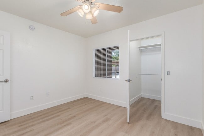 Building Photo - 2 Bedroom 2 Bathroom Condo- Downtown Gilbert
