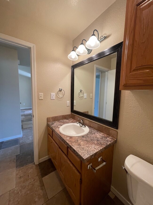 Building Photo - 9395 Sprucewood