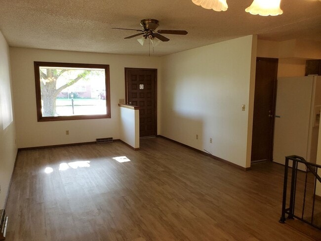 Building Photo - 1230 N Edwards