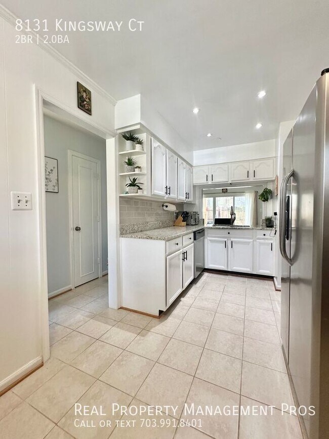 Building Photo - 8131 Kingsway Ct