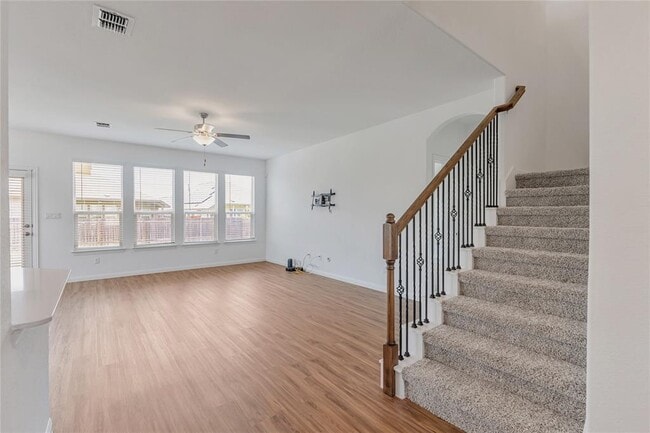 Building Photo - 408 Mante Ct
