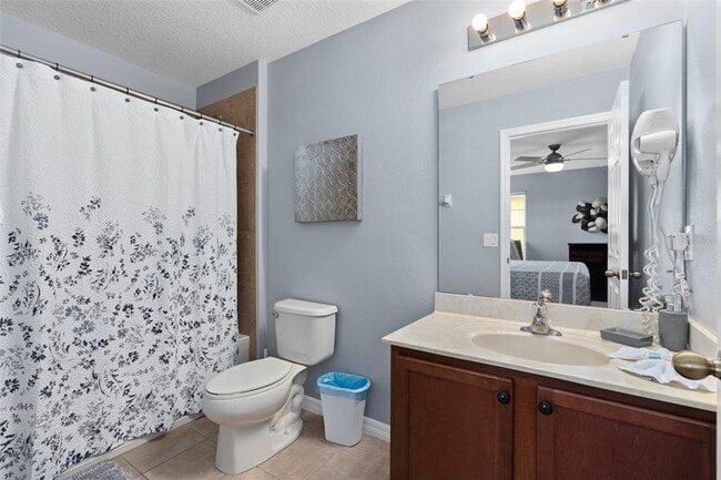Building Photo - 2547 Dharma Cir