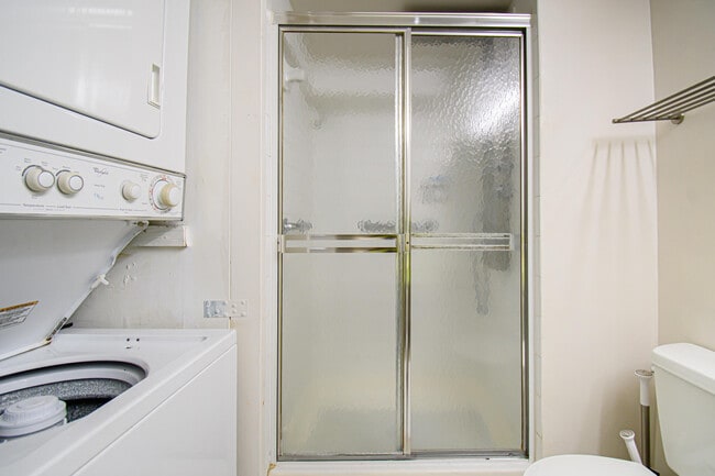 Building Photo - 8334 Cypress Ln