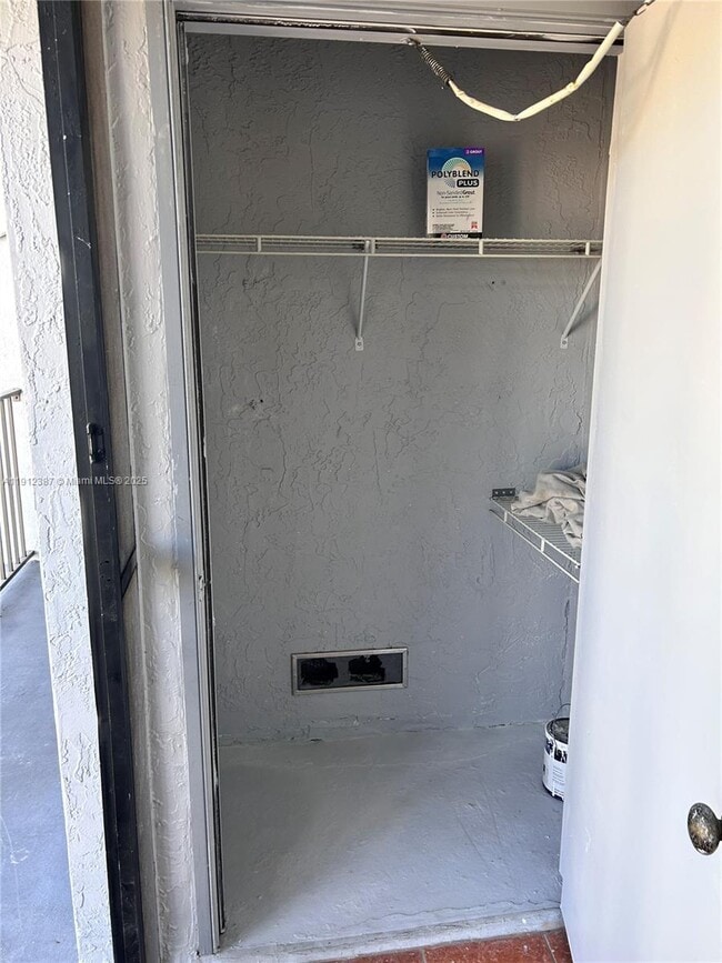 Building Photo - 840 Independence Dr