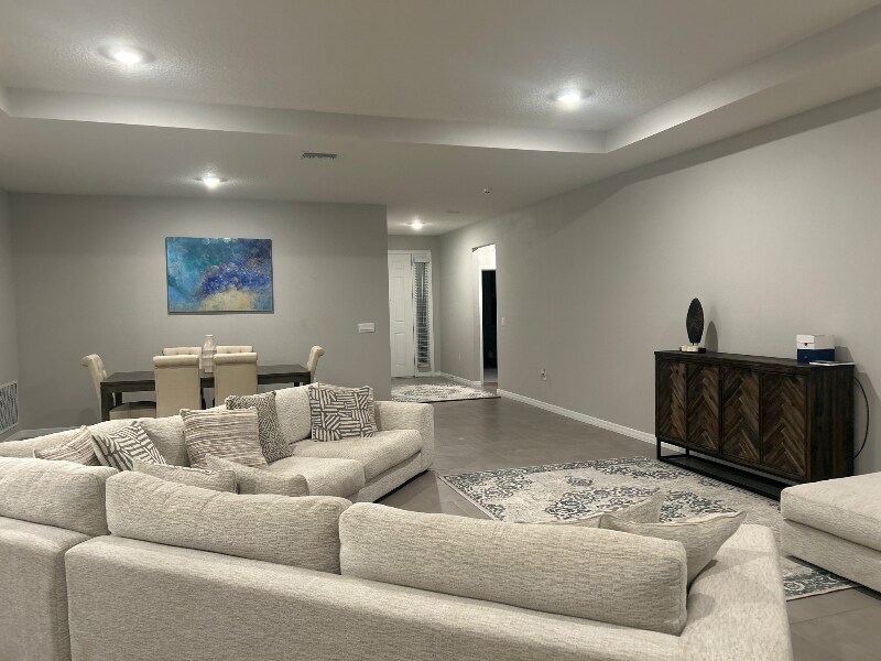Building Photo - 10702 Laxer Cay Loop