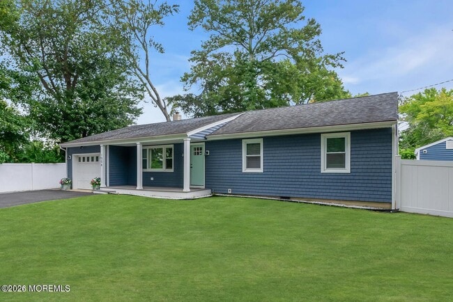 Building Photo - 1506 Evergreen Ave