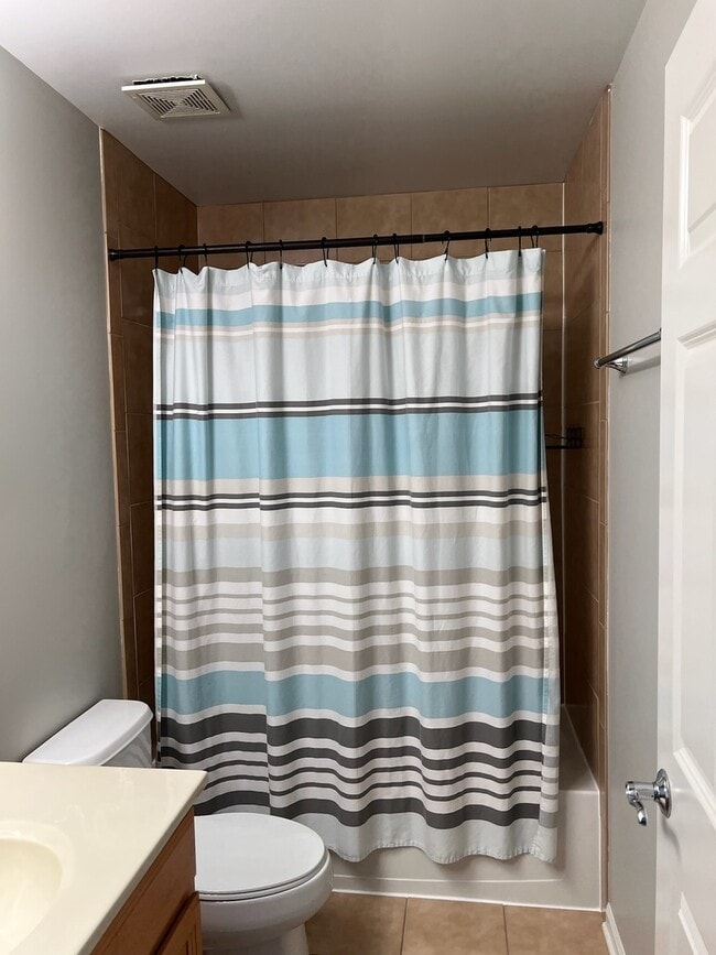 Building Photo - 705 Keystone Ln