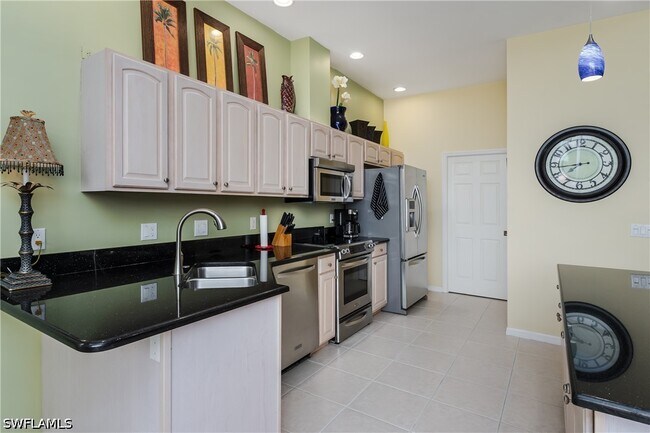 Building Photo - 28460 Highgate Dr