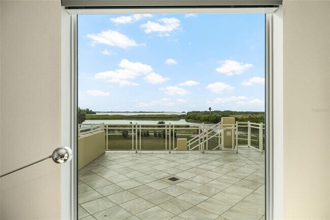 Building Photo - 795 Collany Rd