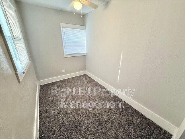 Building Photo - 1211 Lind St