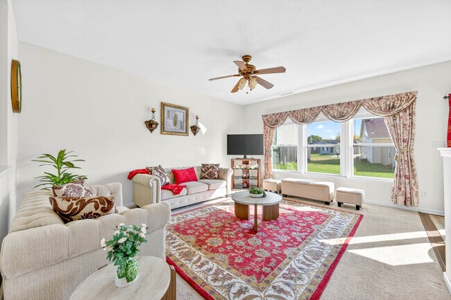 Building Photo - 4663 Bayview Dr