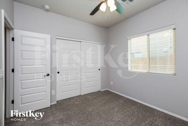 Building Photo - 5401 W Victory Way