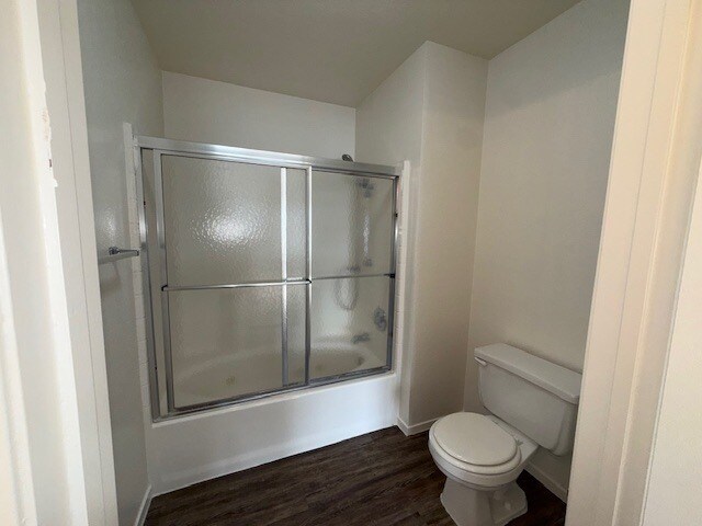 Building Photo - 8070 W Russell Rd