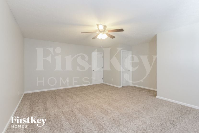 Building Photo - 5273 Brandywine Dr