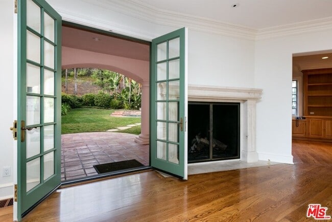 Building Photo - 1450 Cuesta Linda Dr