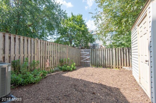 Building Photo - 3070 Madden Ct