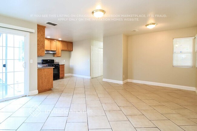 Building Photo - 4430 Bollenbacher Ave