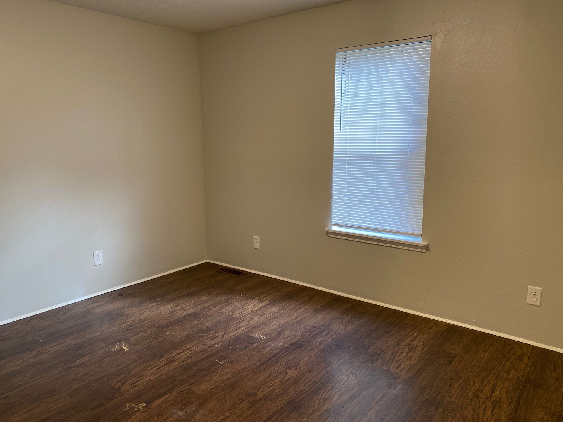 Building Photo - 257 Tinker Hill Cv